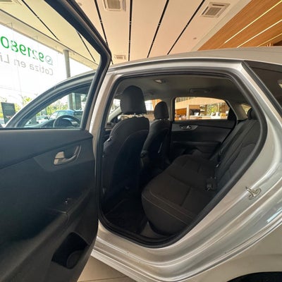 2021 Kia Forte 2.0 LX 4 p At