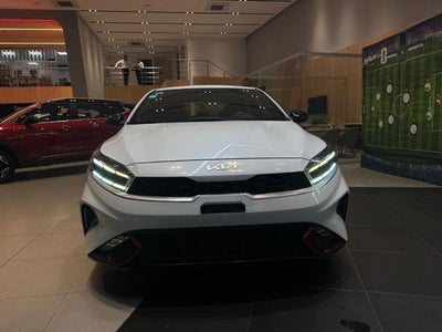 2023 Kia Forte 2.0 GT Line Sedan At