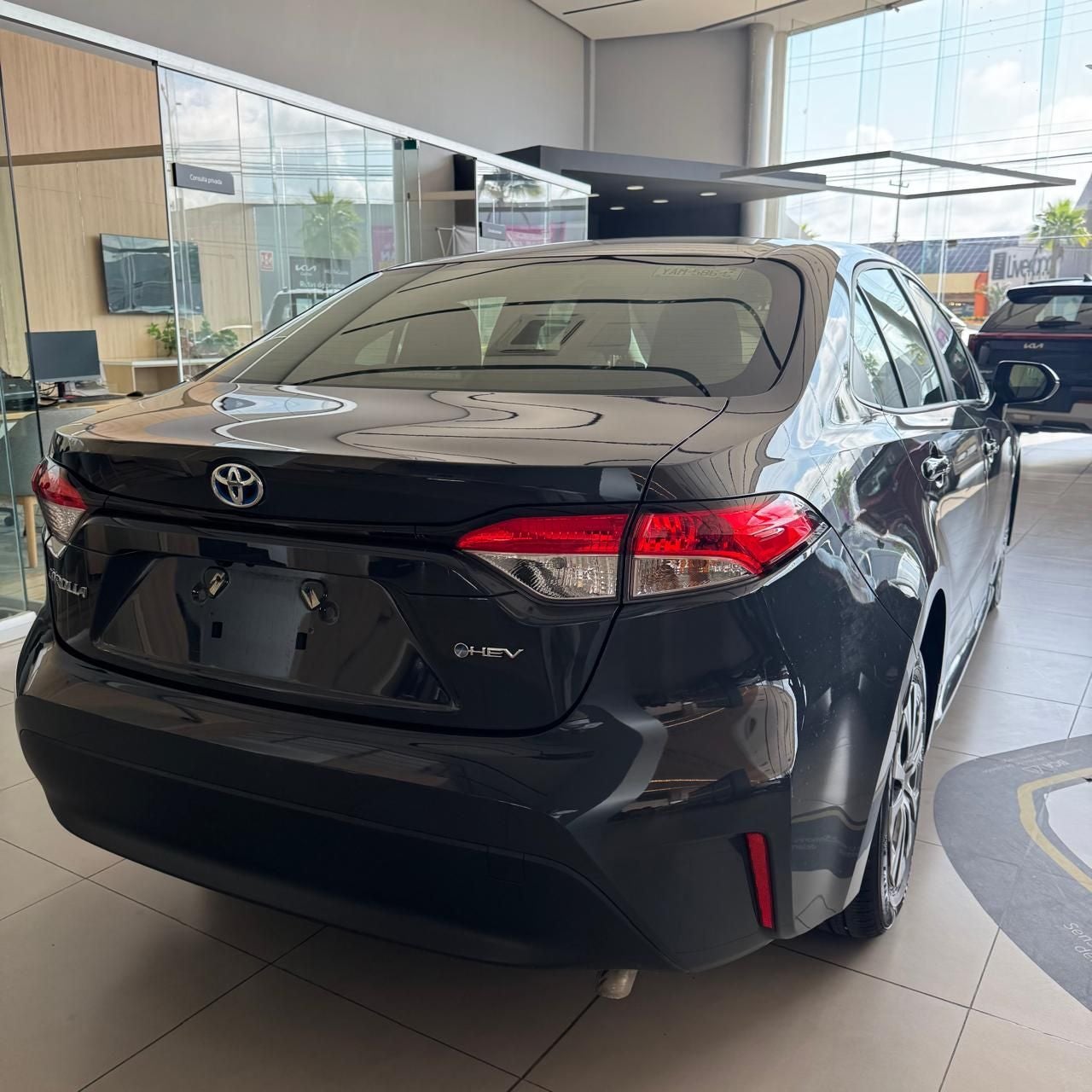 2025 Toyota Corolla 1.8 Le Hybrid At